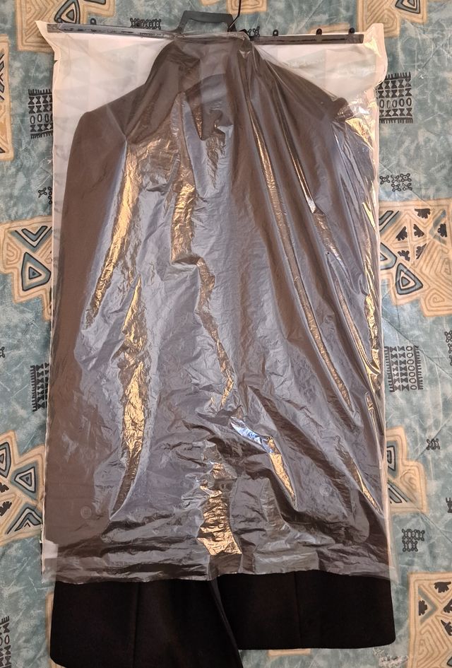 ABRIGO LARGO NEGRO DE LANA FÓRMULA JOVEN TALLA 54