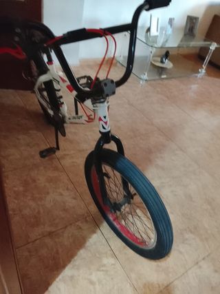 Bicicleta BMX ACTIMOVE DOTS