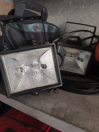 2 Focos 500W Luz Amarilla