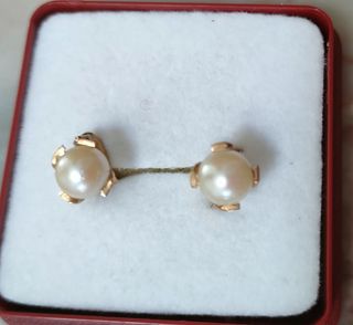 Pendientes de oro con perlas