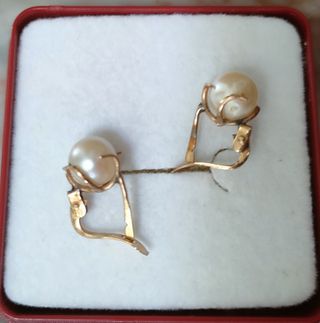 Pendientes de oro con perlas