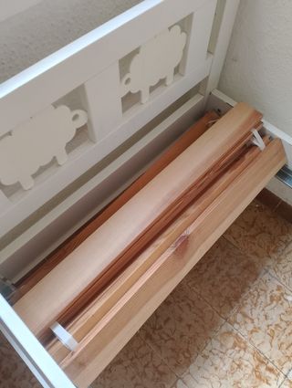 Cama infantil Ikea con diseño de ovejas