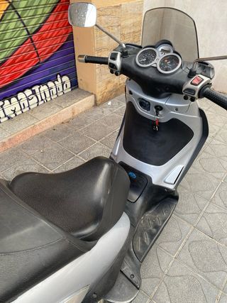 Piaggio Beverly 400 i.e