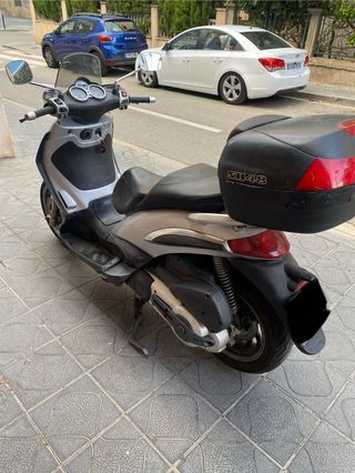 Piaggio Beverly 400 i.e