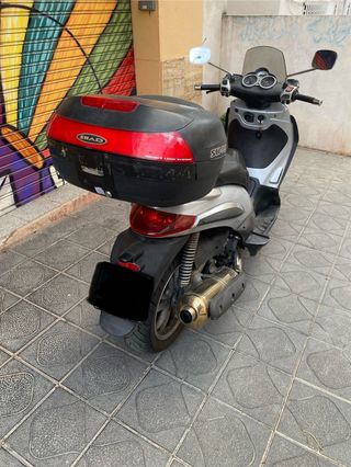 Piaggio Beverly 400 i.e