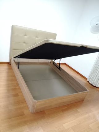 Canapés,colchones,mesitas, cabezales, somier,base