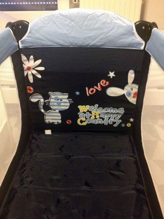 BREVI Cuna de viaje azul con colchoncillo