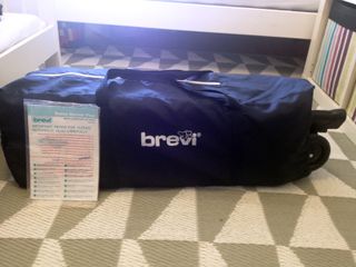 BREVI Cuna de viaje azul con colchoncillo