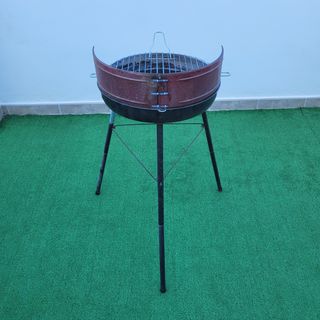 Barbecue a carbonella con grill