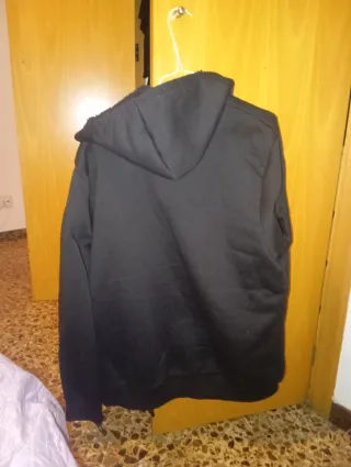 Chaqueta de abrigo negra forrada,va animaros
