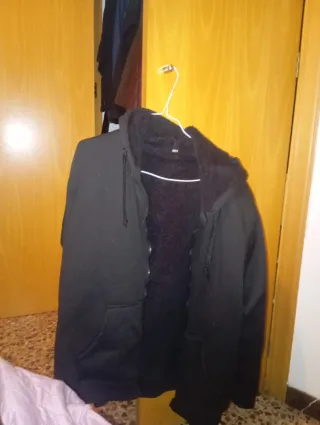 Chaqueta de abrigo negra forrada,va animaros