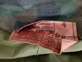 Chaqueta Militar Impermeable Talla L (4)