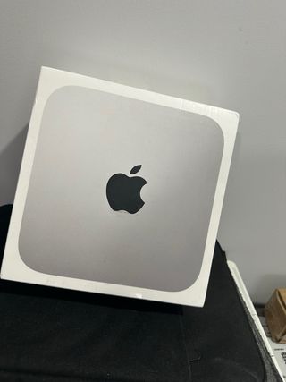 Mac mini M2 Silver da 8 GB di RAM
