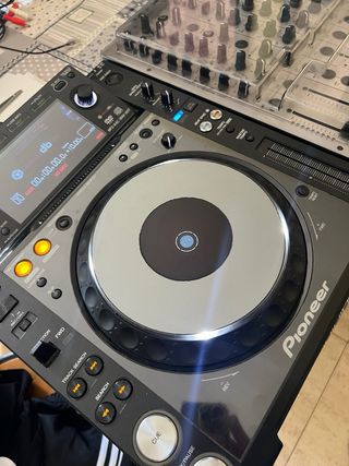 Pioneer CDJ-2000 Nexus + Mixer Xone 96