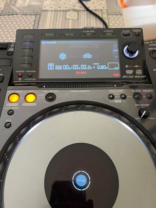 Pioneer CDJ-2000 Nexus + Mixer Xone 96