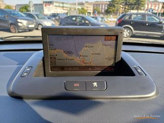 PEUGEOT 3008 1.6 VTI ACTIVE (7 PLAZAS)2