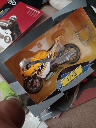 Moto GP Yamaha Valentino Rossi 2005