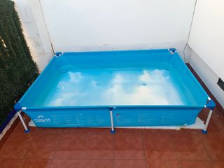 Piscina CRIVIT azul con patas