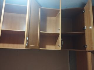 Mueble de haya con 5 puertas y balda