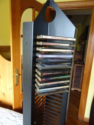 Torre para CDs metálica