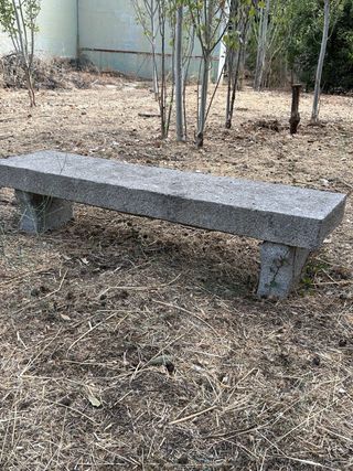 Banco de granito antiguo