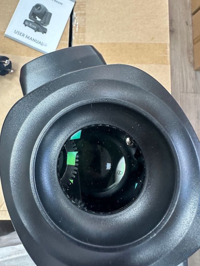 ZQ02011 MOVING HEAD LIGHT#970004