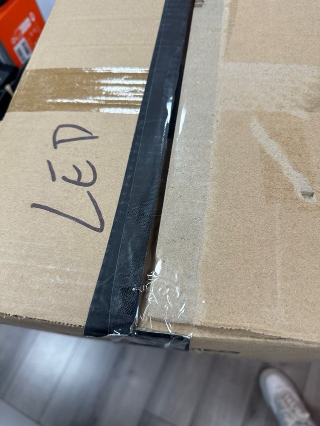 ZQ02011 MOVING HEAD LIGHT#970004