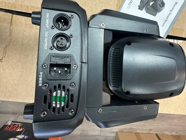 ZQ02011 MOVING HEAD LIGHT#970004