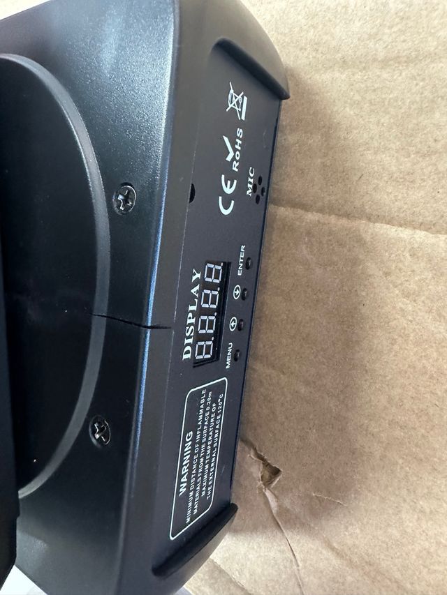 ZQ02011 MOVING HEAD LIGHT#970004