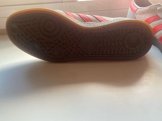Zapatillas Adidas Spezial Grises y Rojas