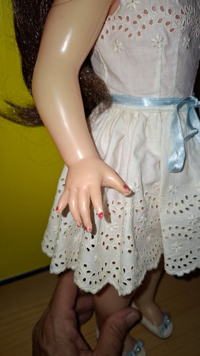 Muñeca Vintage Vestido Blanco