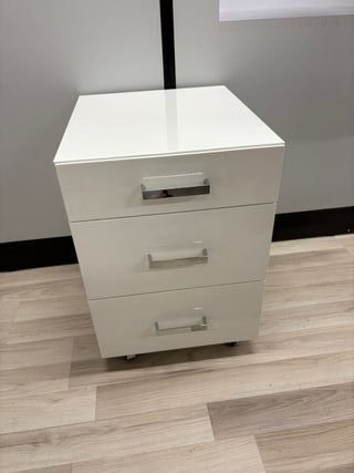Cajonera Blanca y Plateada
