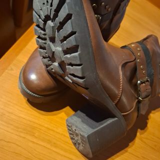    Botines Marron Negro de  Charol precio 2 URGE!!