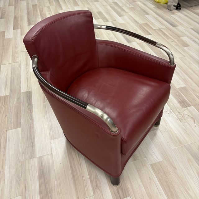 Poltrona Giorgetti in pelle bordeaux
