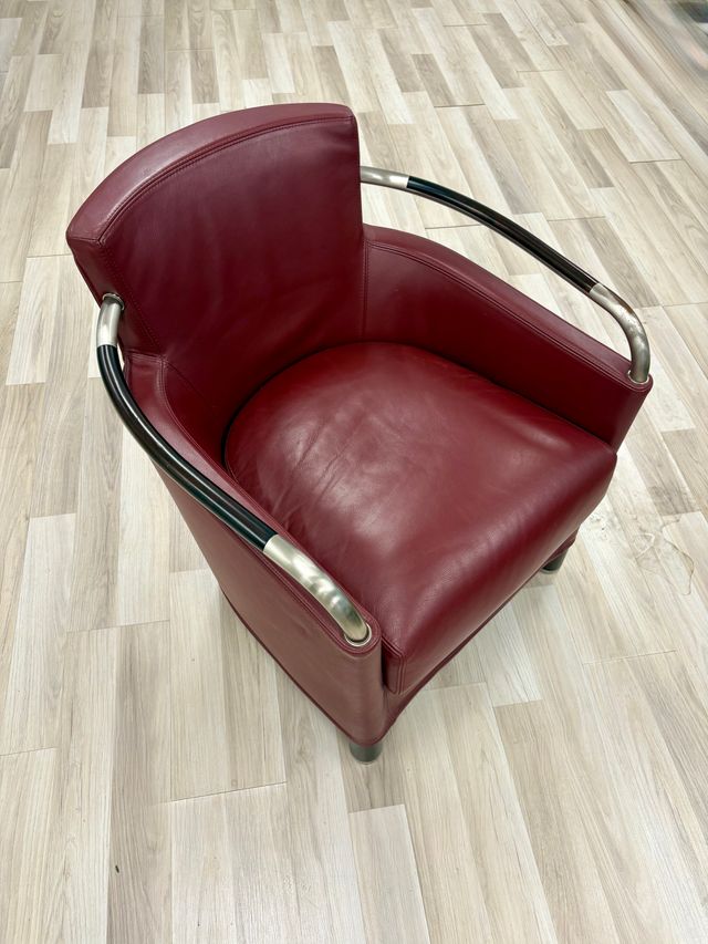 Poltrona Giorgetti in pelle bordeaux