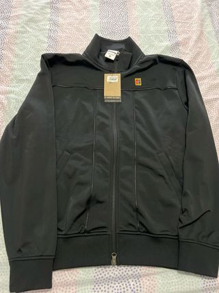 Sudadera Nike Court. Nueva. 