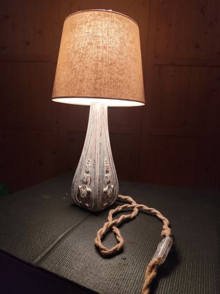 Lampada da tavolo fatta a mano sbiancata shabby 