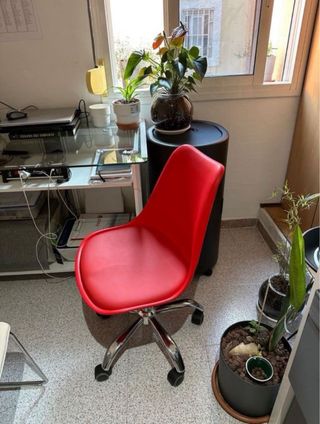 Silla de escritorio giratoria roja