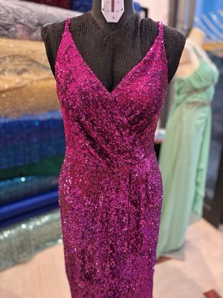 Abito lungo fucsia con paillettes