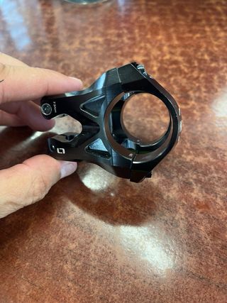 POTENCIA BICI ONOFF  31.8 mm
 Y 30 mm DE LARGA 