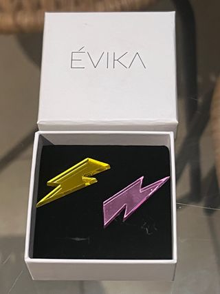 Pendientes EVIKA Rayo Dorado y Rosa