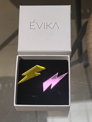Pendientes EVIKA Rayo Dorado y Rosa