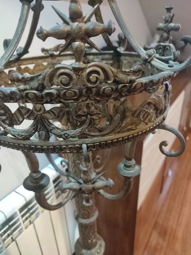 Pieza de iglesia antigua