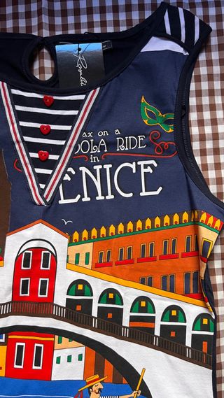 Camiseta Rosalita Azul con Estampado de Venecia