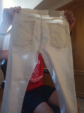 Pantalón vaquero blanco Pull&Bear Ripped