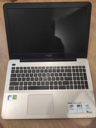 Portátil Asus X550L con RU