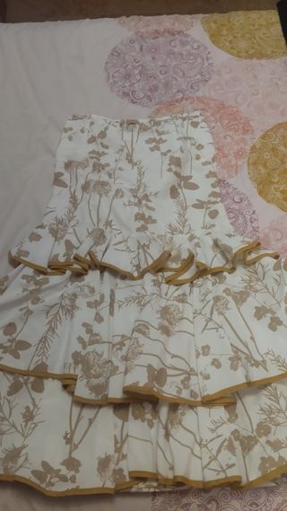 Falda flamenca beige y caqui