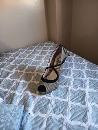 Zapatos de fiesta dorados y negros T39