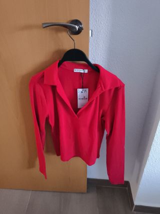 Camiseta Stradivarius roja sin estrenar