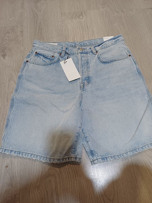 Vaqueros cortos Zara